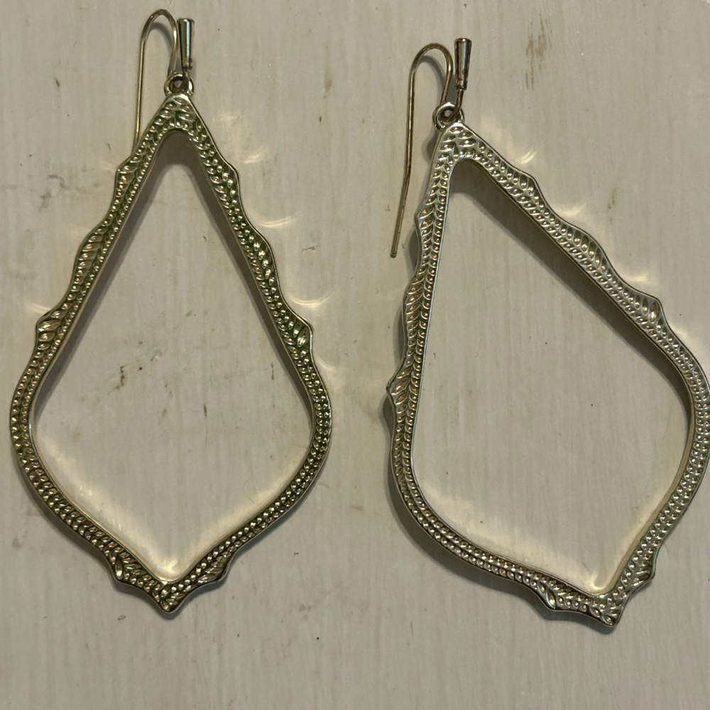 Kendra Scott “Sophee” Gold Teardrop Earrings